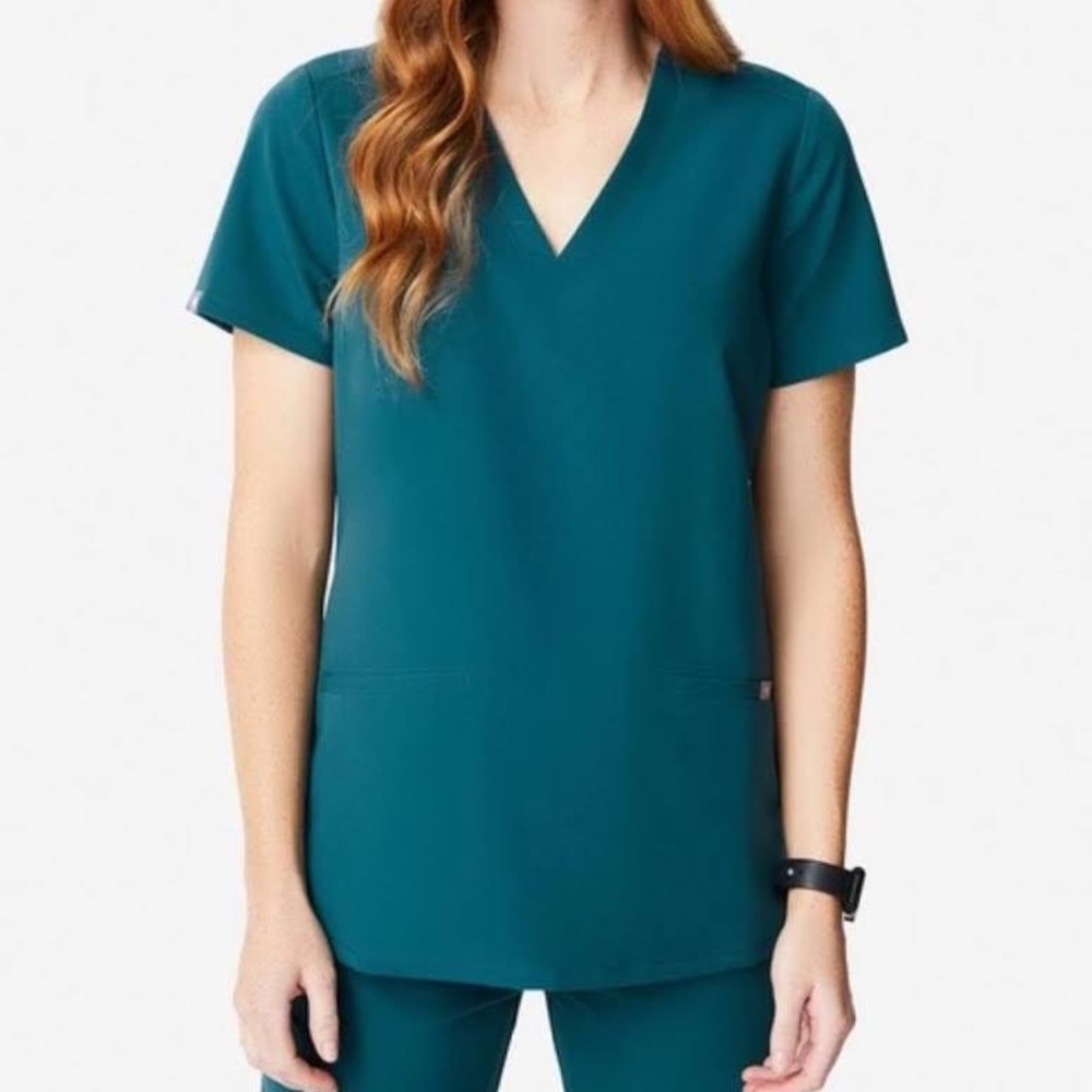 Figs Caribbean Blue Casma Top